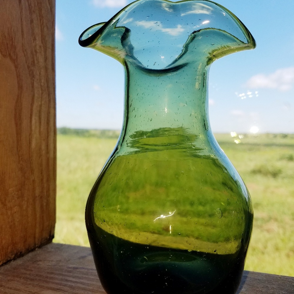 Vtg 50s Pilgrim Art Handblown Glass Vase